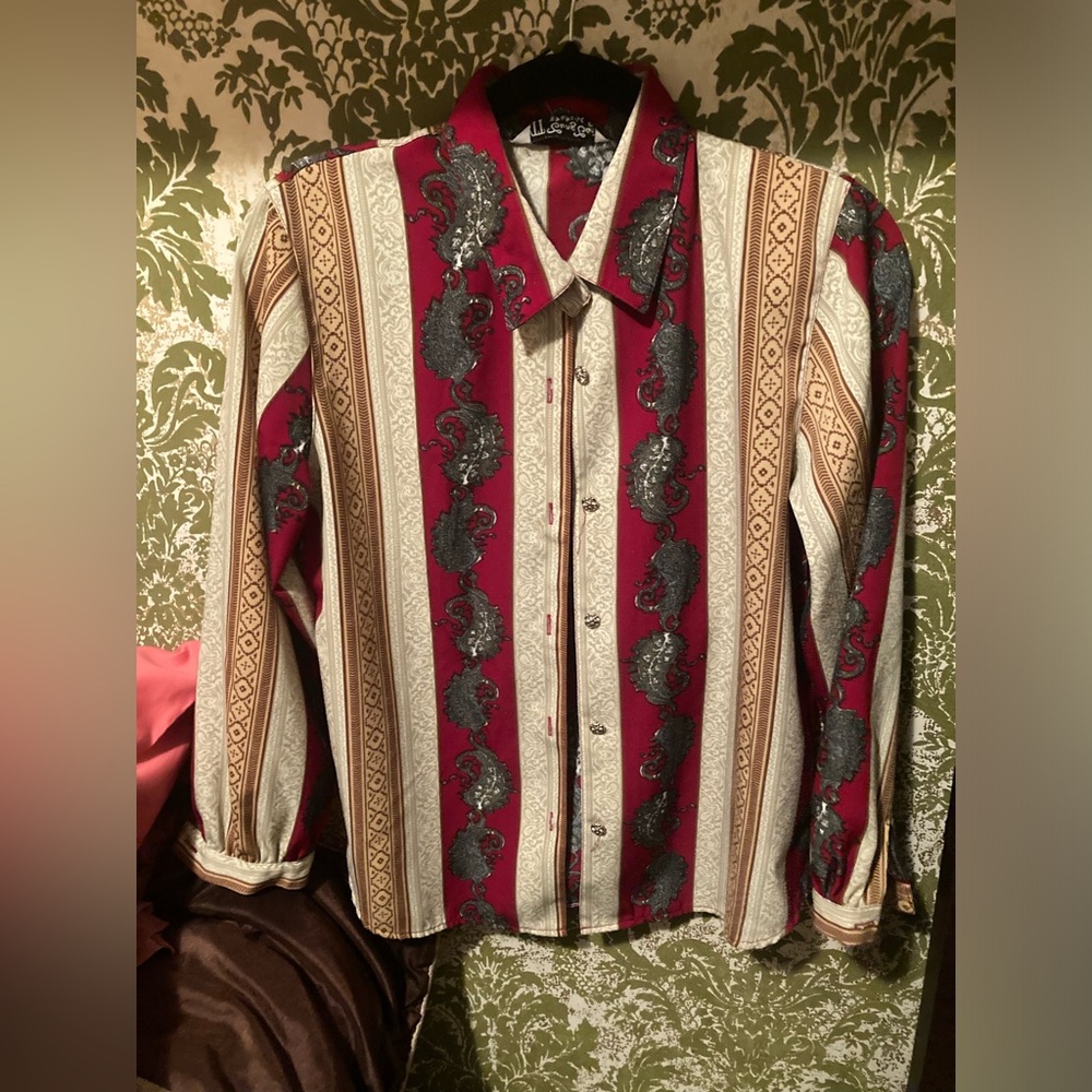 (US 10) Vintage Button-Up Blouse